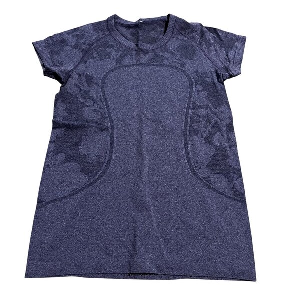 Lululemon Purple Patterned Size 8 Swiftly Tech Short-Sleeve Shirt 2.0 Hip Length - Picture 1 of 7